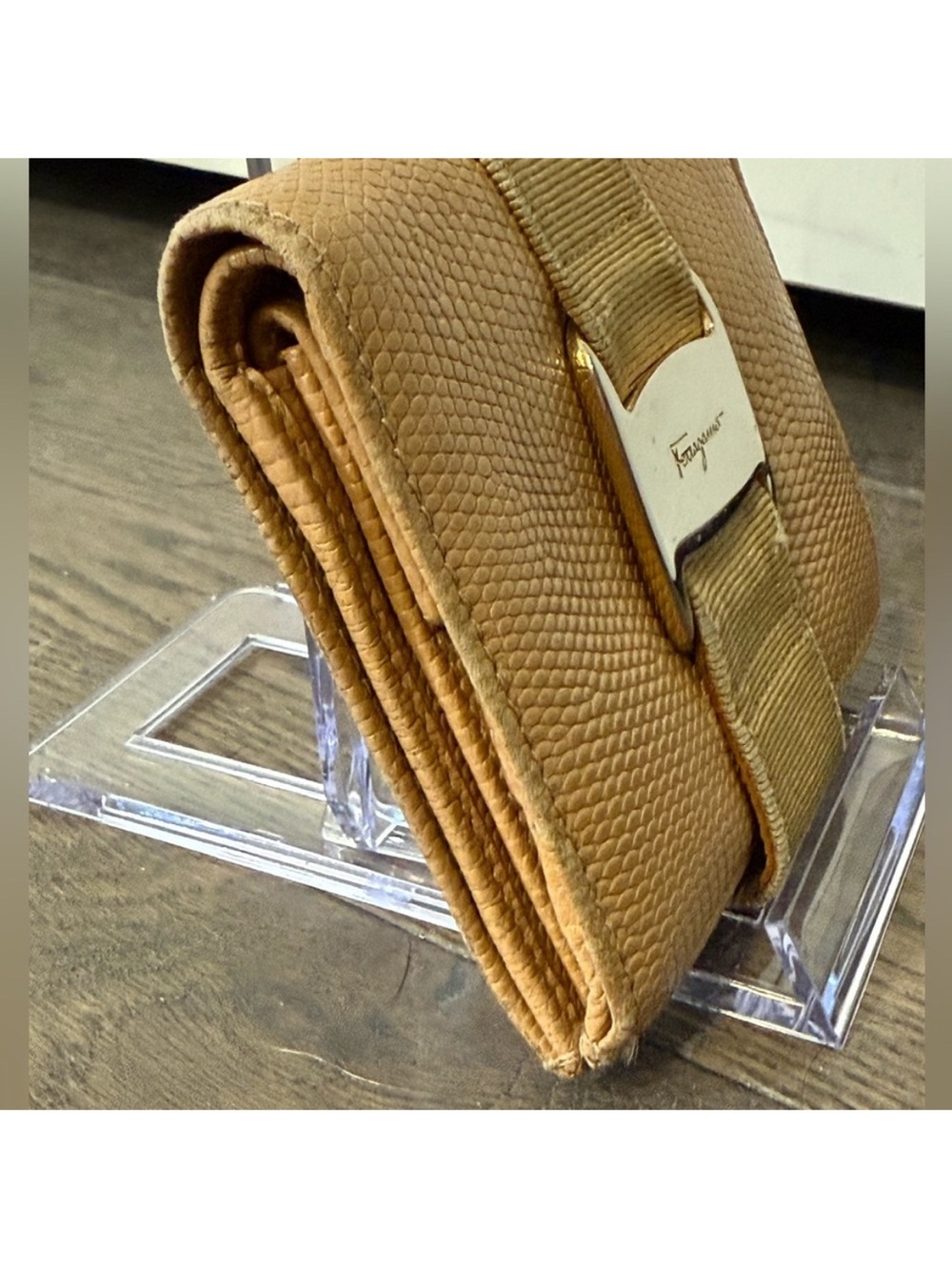 Salvatore Ferragamo Camel/Brown Leather Wallet with Grosgrain Bow Accent - Picture 4 of 9